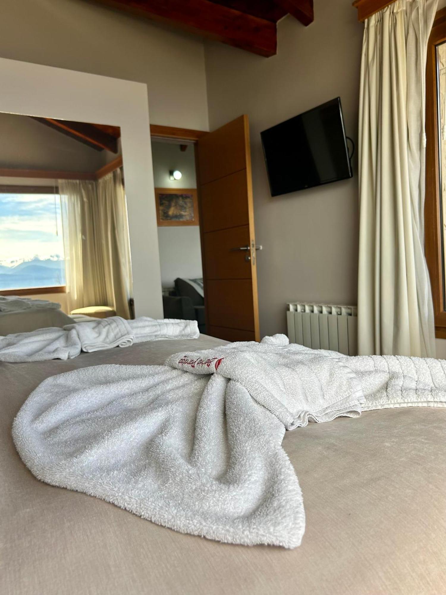 Bahia Paraiso Apart & Suites San Carlos de Bariloche Ngoại thất bức ảnh