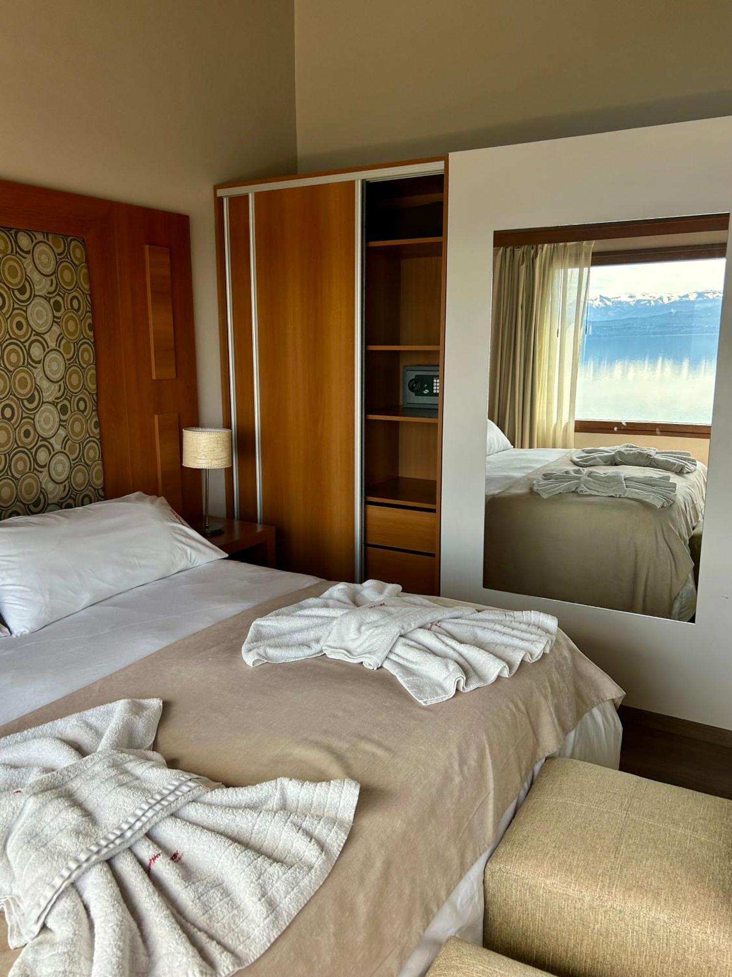 Bahia Paraiso Apart & Suites San Carlos de Bariloche Ngoại thất bức ảnh