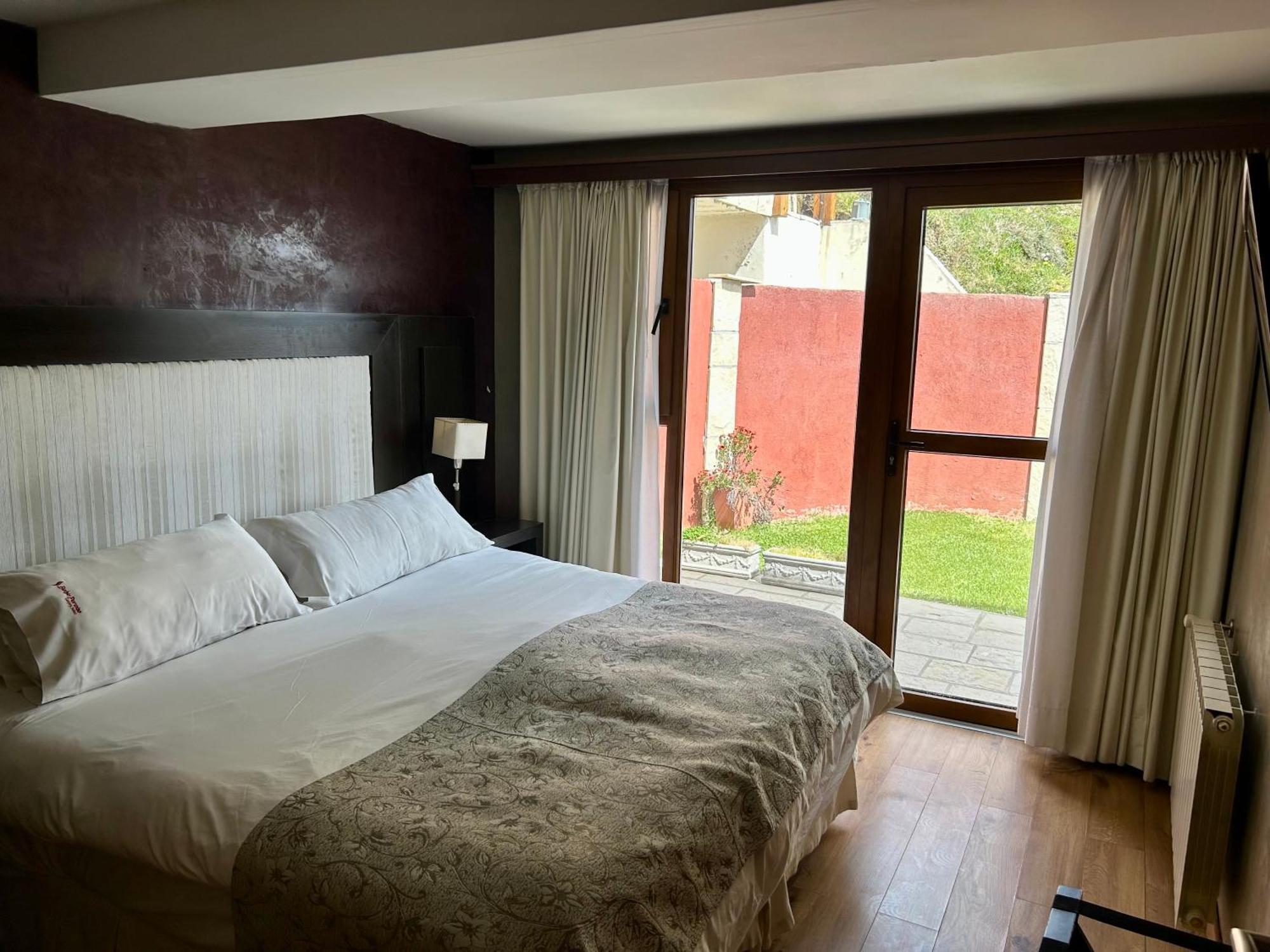 Bahia Paraiso Apart & Suites San Carlos de Bariloche Ngoại thất bức ảnh