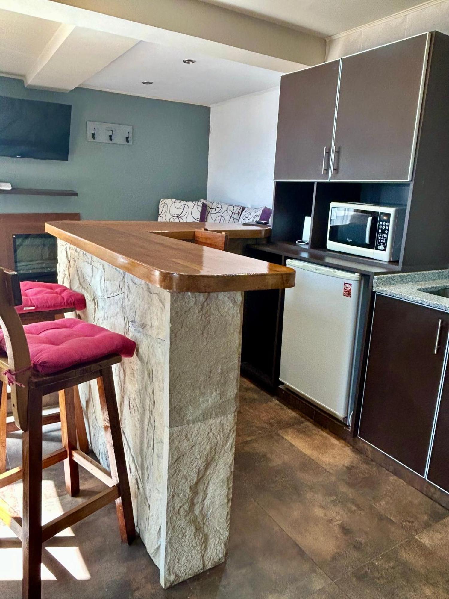 Bahia Paraiso Apart & Suites San Carlos de Bariloche Ngoại thất bức ảnh